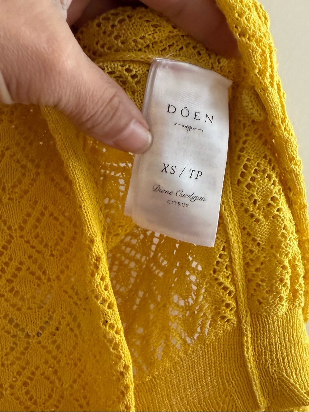 Doen Set Cardigan and Sweater Vest - Picture 10 of 16